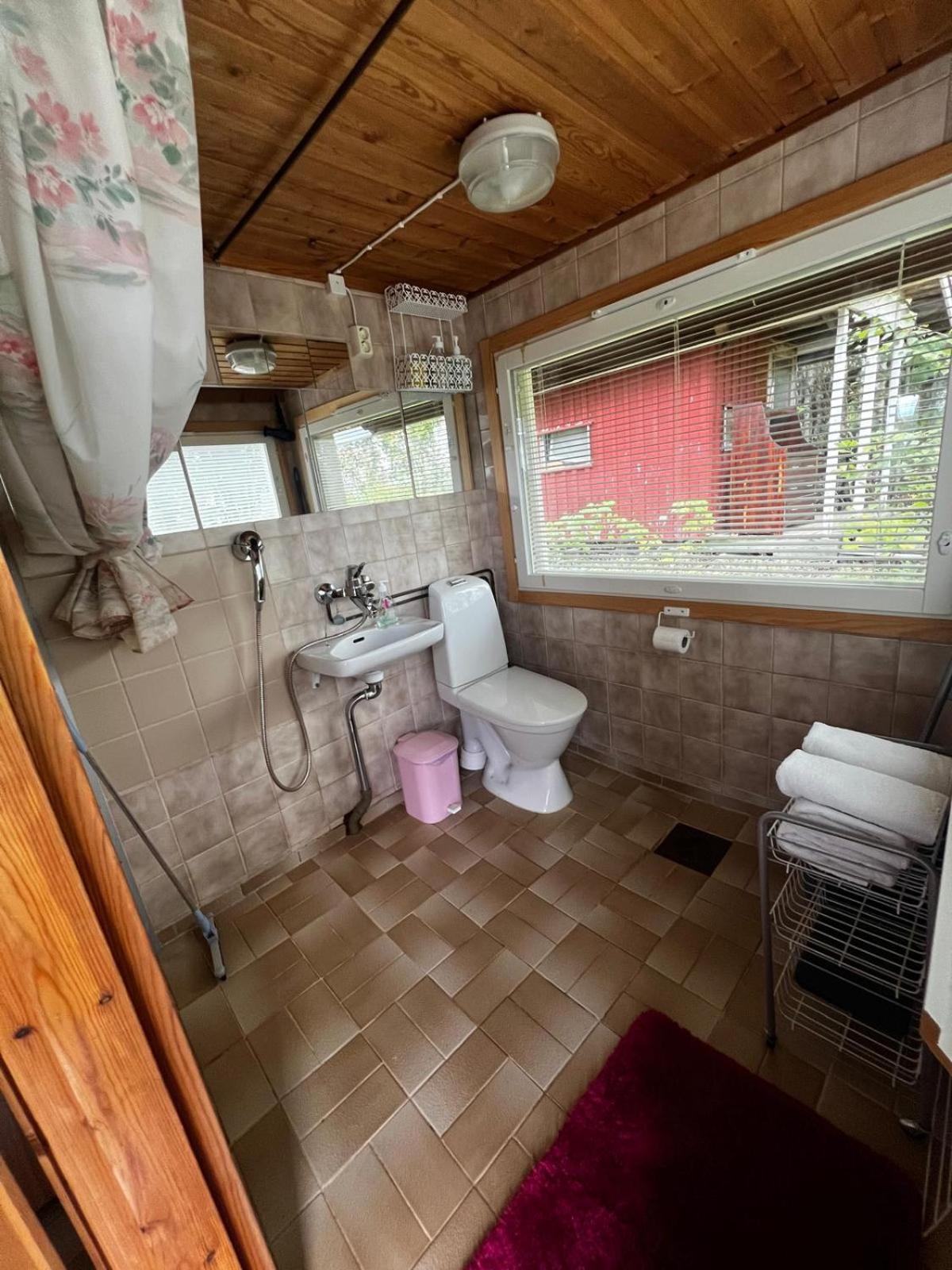 Adorable 1-Bedroom Cottage/Guesthouse In Kittilae 外观 照片