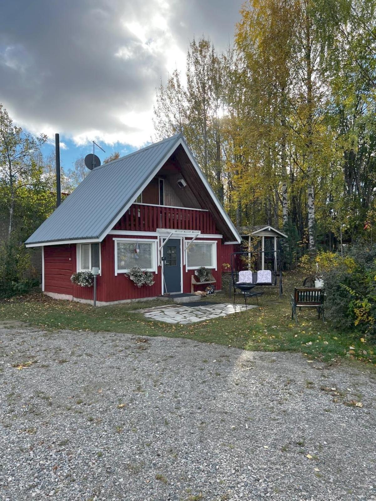 Adorable 1-Bedroom Cottage/Guesthouse In Kittilae 外观 照片